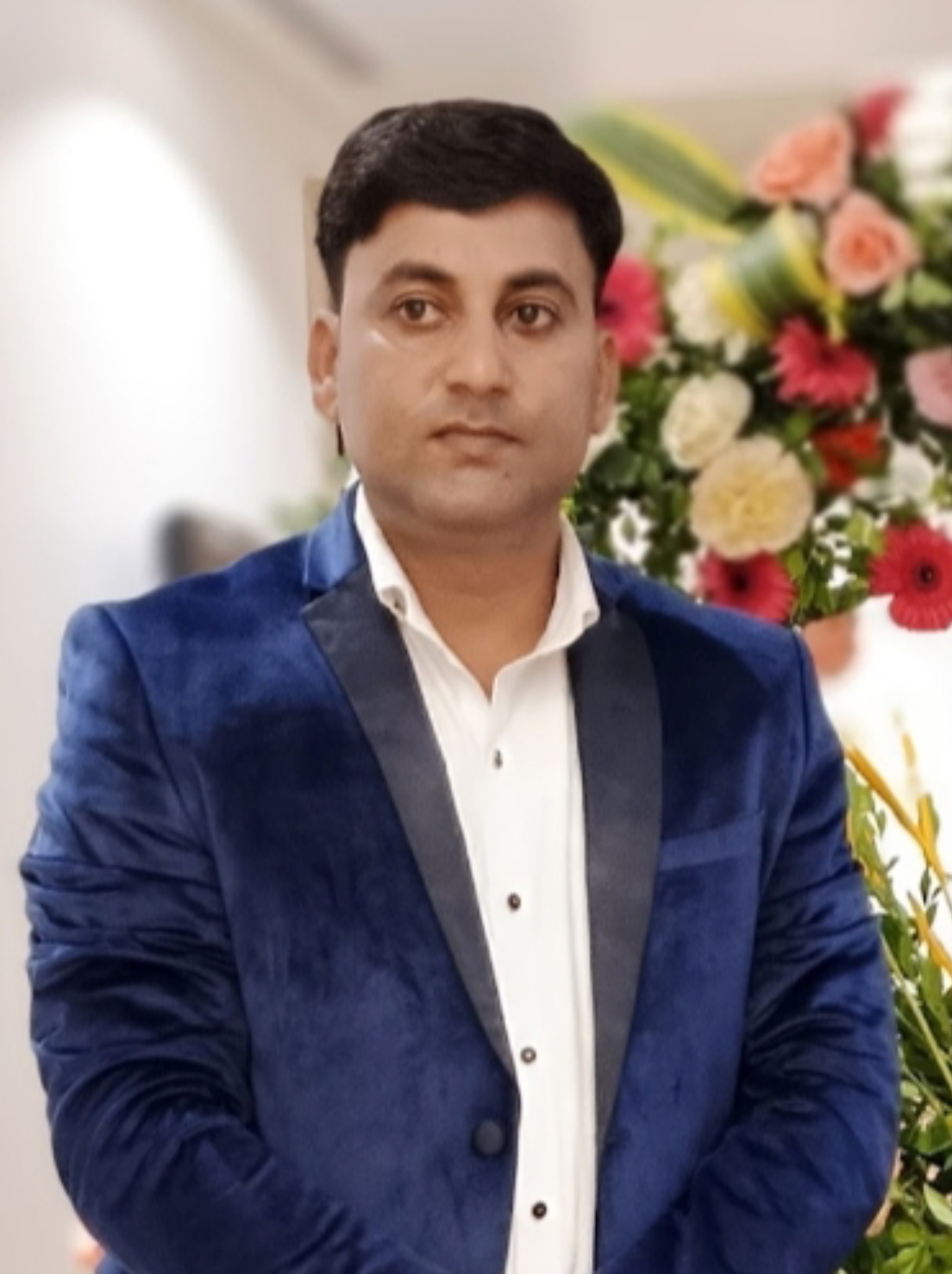 Mr. KUMAR  KANT