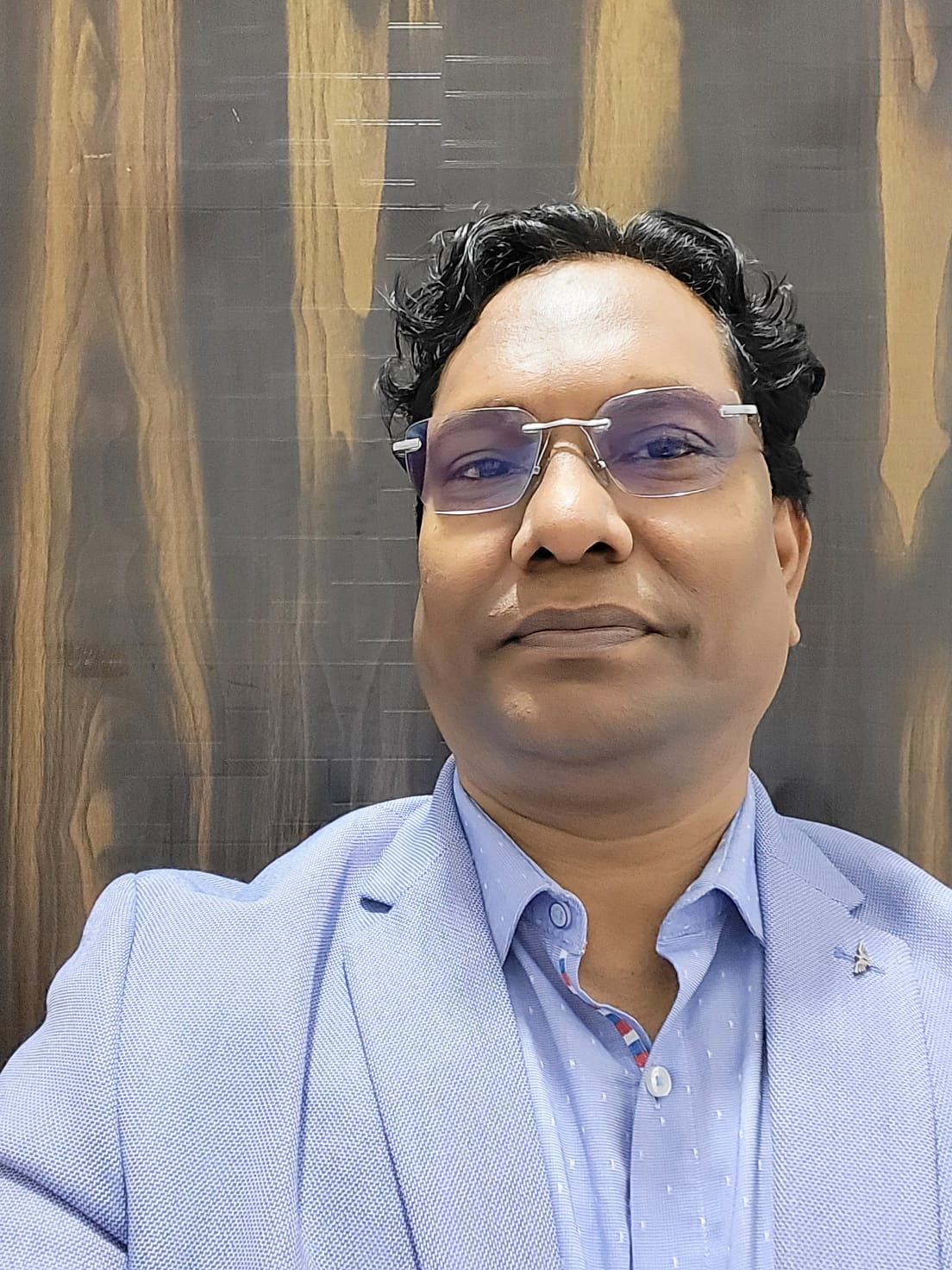 Mr. BINAY KUMAR  MEHTA